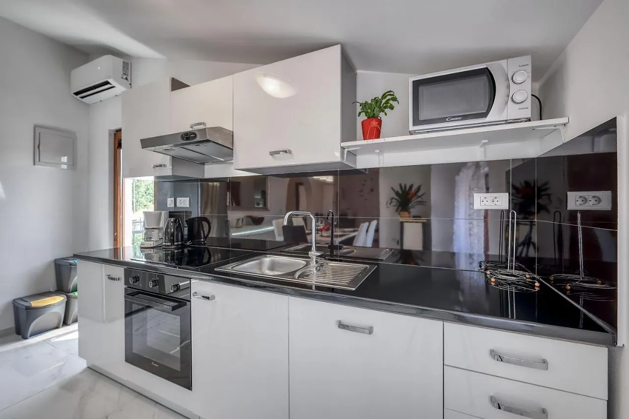 New Apartman Luma Pula City Center